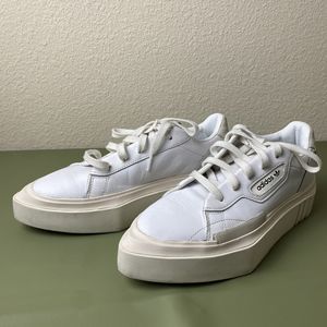 Adidas Sleek Womens Size US 7.5 White Platform Sneakers Lace Up G54050
